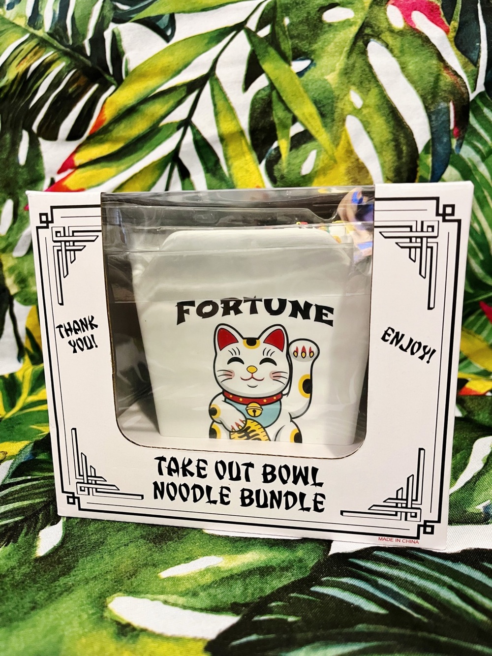 White Maneki Neko Take Out Bowl  Noodle Bundle